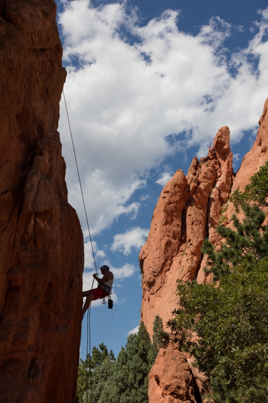 rock-climber-on-wall-in-the-garden-of-the-god