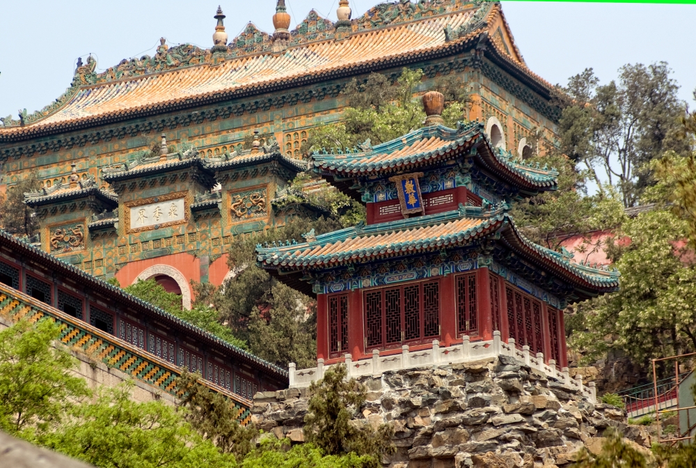 The top of Longevity Hill and the Sea of Wisdom Temple 358