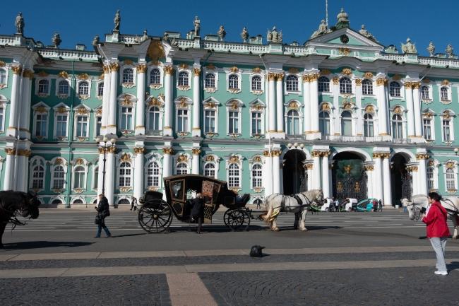 Winter Palace view from Dvortsovaya Square 