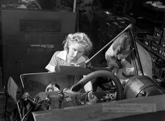 woman working in a drill and tool company in Illinois