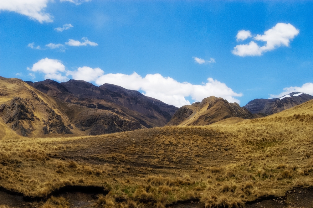 andes mountains in peru 014ee - Classroom Clip Art