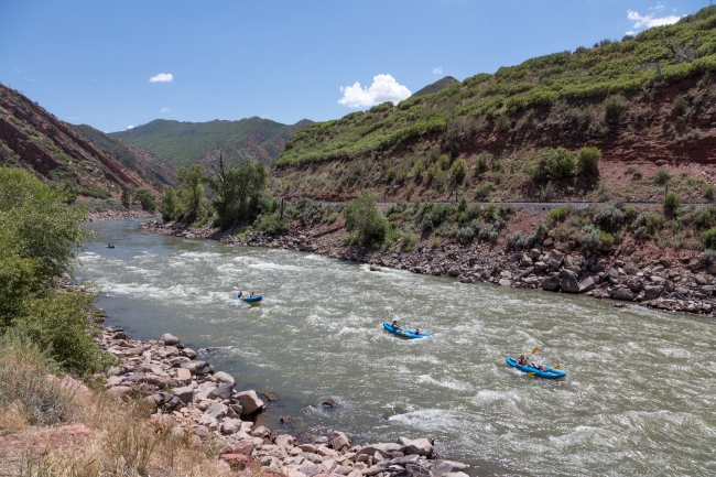 Colorado Photos-rafters-enjoy-the-colorado-river-rapids-near-glenwood ...