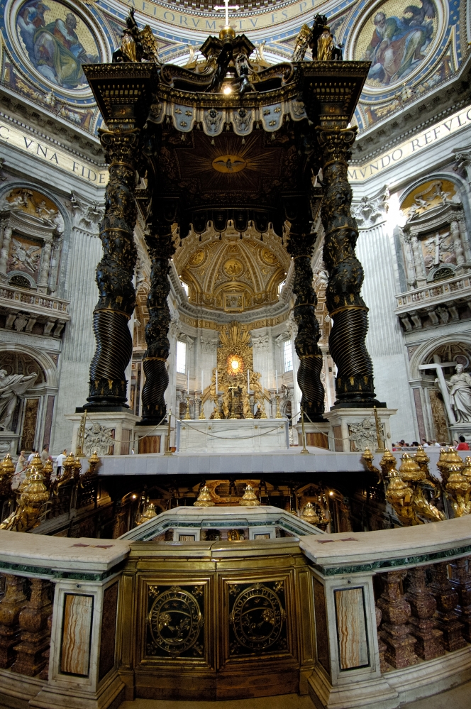 st peters basilica altar with Berninis baldacchino photo 0713a ...
