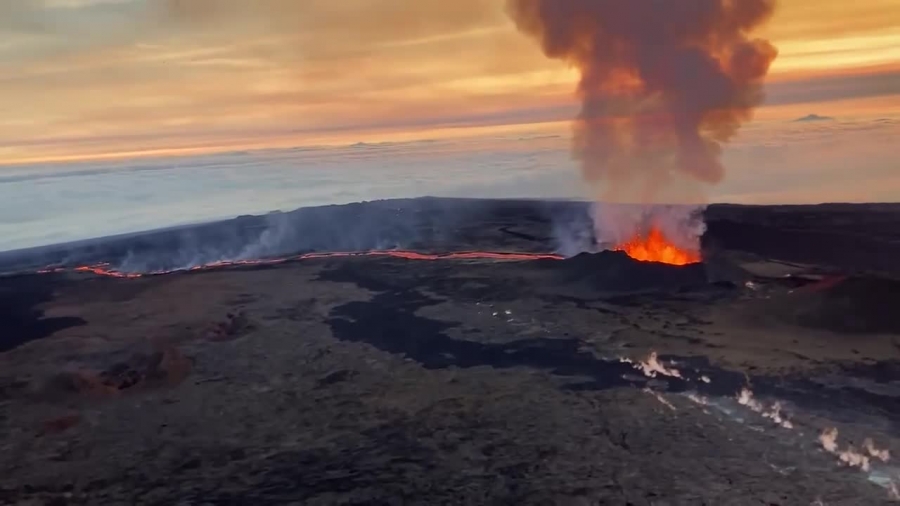 Aerial view of fissure 3 erupting on the Northeast Rift Zon