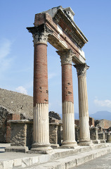 ancient city pompeii 34