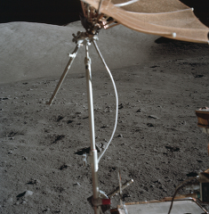 apollo 17 mission moon landing 250