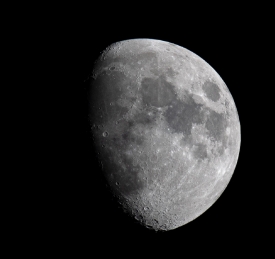 closetup waxing gibbous phase of moon august 17 2021