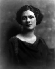 Duncan Isadora portrait photo image