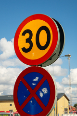 european country speed sign