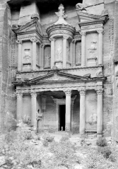 front view Petra