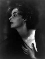 Garbo Greta portrait photo image