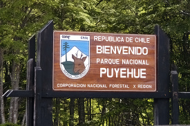 parque national park sign chile