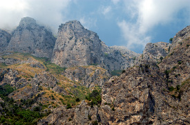 roughed mountainous road along the amalfi coast 3162