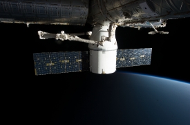spacex dragon cargo craft 4