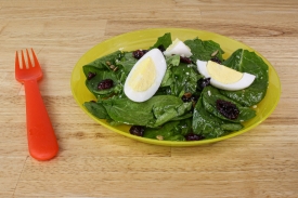 Spinach Salad with Raspberry Vinaigrette Dressing