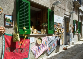 storefronts-erice-italy-photo-9082a