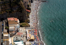 view of beaches along the amalfi coast 2872