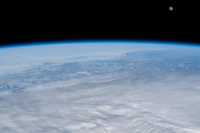 a waxing gibbous moon above north america 11