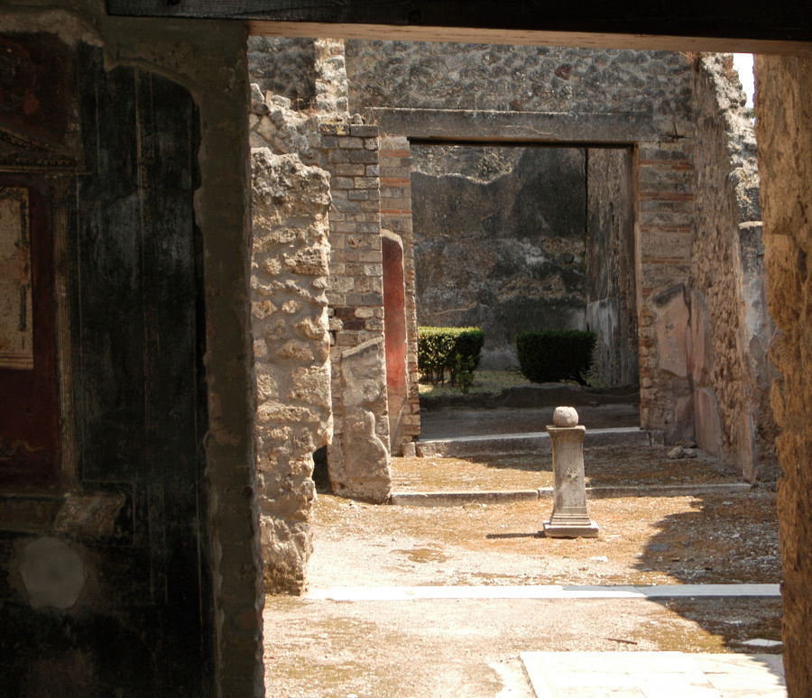 ancient city pompeii 19