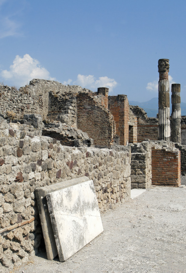 ancient city pompeii 31