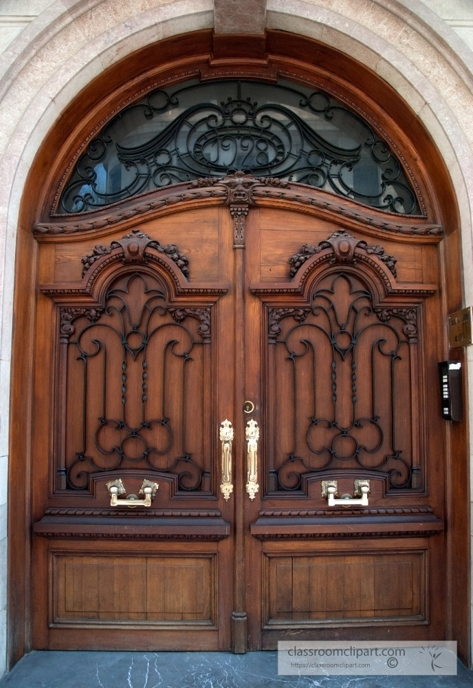 barcelona-spain-wooden-door