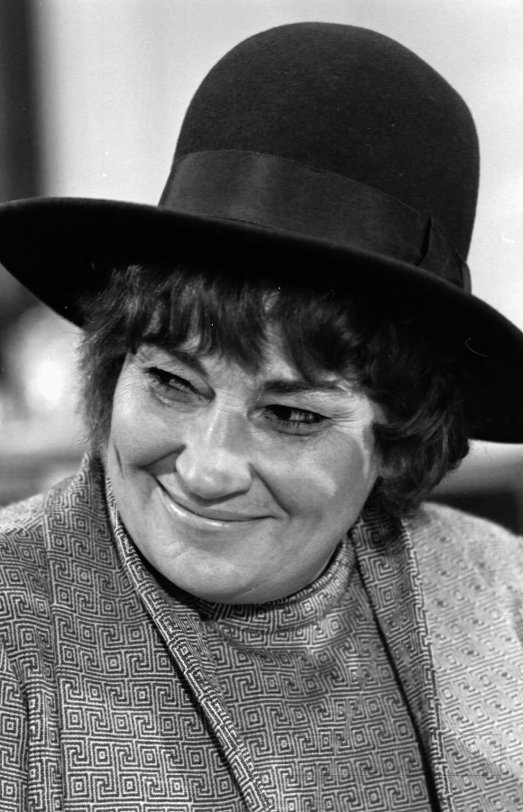 Bella Abzug portrait photo image