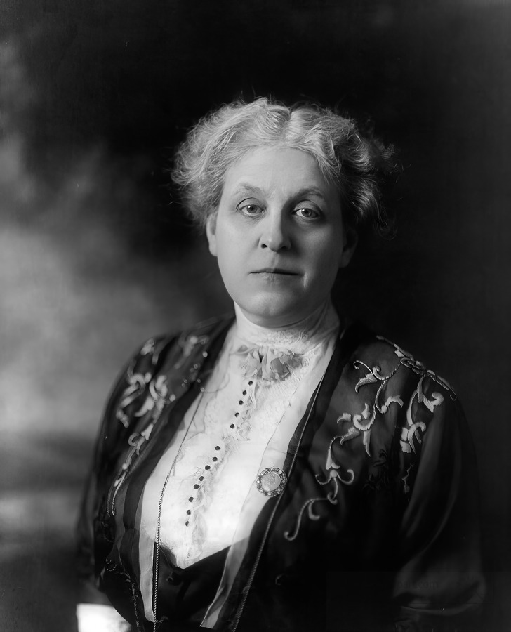 Carrie Chapman Catt 39 portrait photo image