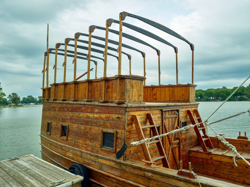 eplica of a keelboat at the Lewis Clark State Park on an inlet o