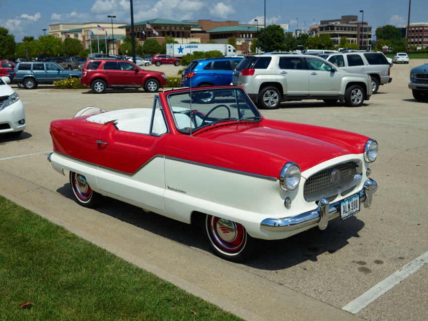 front-seat-only Nash Metropolitan Convertible iowa