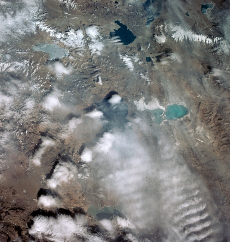 mercury atlas 9 tibetan lake country north of katmandu