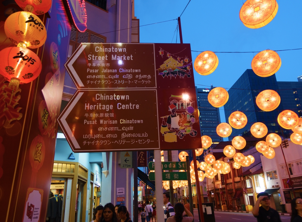 Sign to enter china town singapore