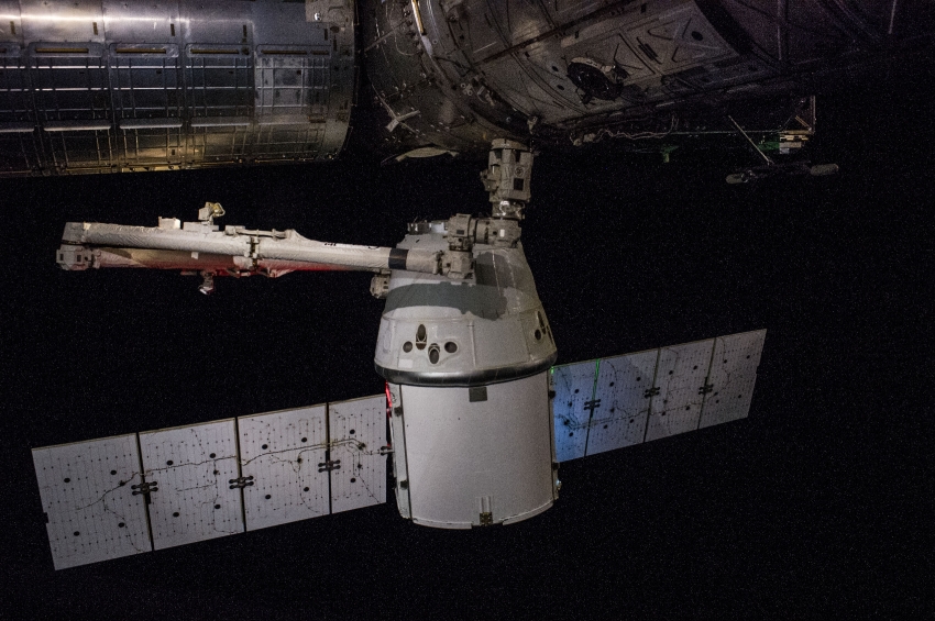 spacex dragon cargo craft undocking from the international space