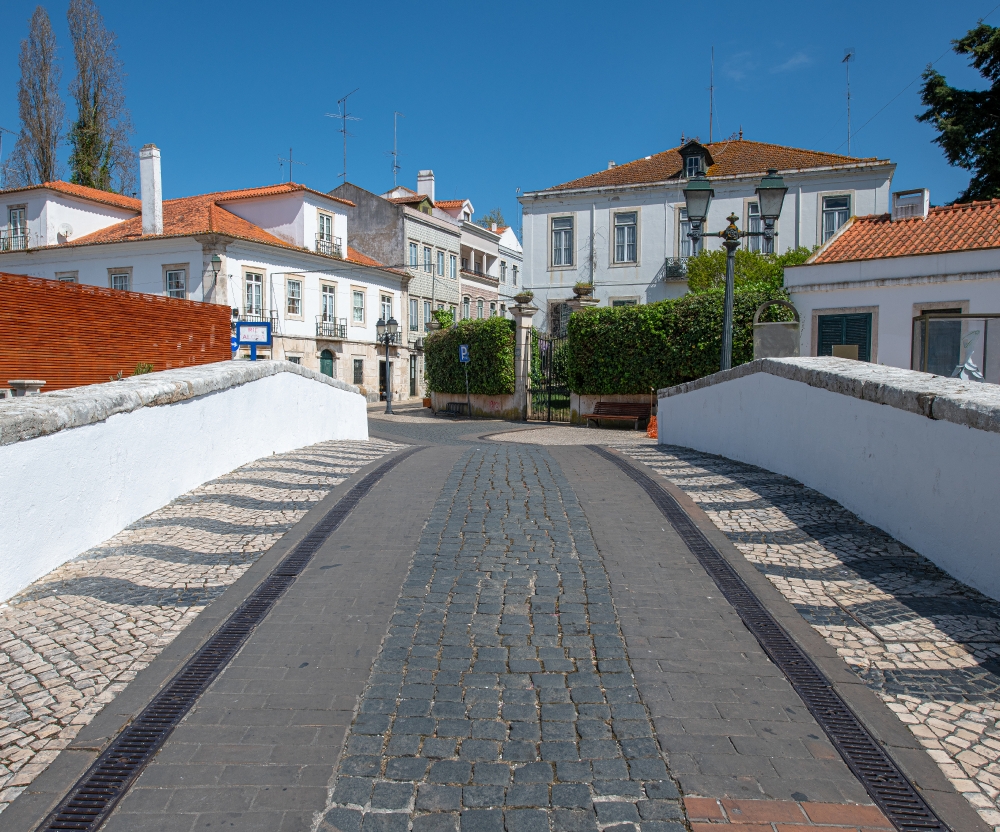 street scene alcobaca portugal