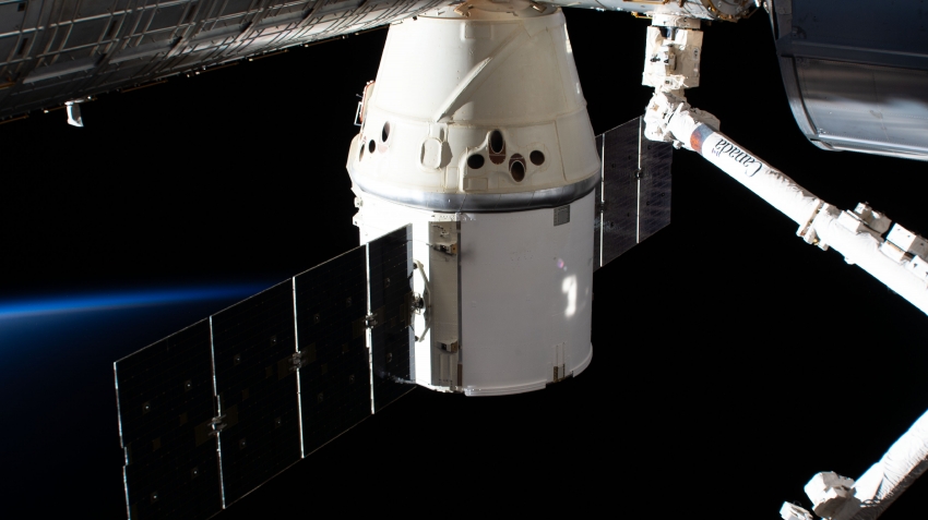 the spacex dragon cargo craft resupply ship 1