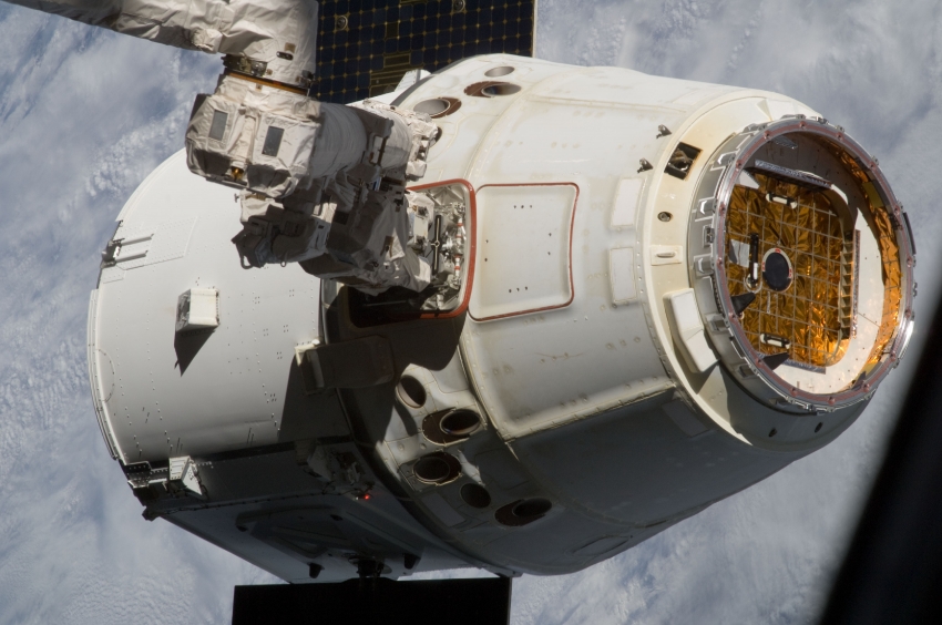 the spacex dragon cargo craft4