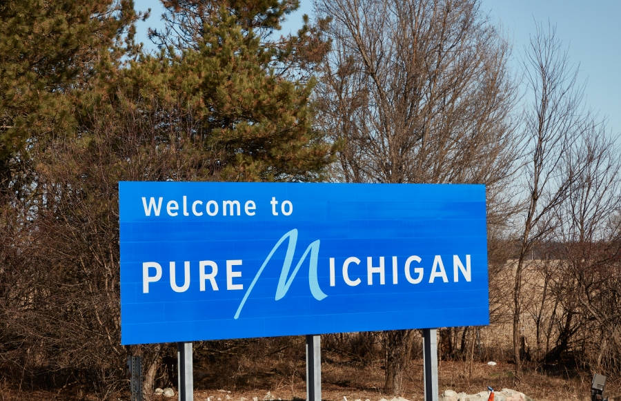 Welcome to Michigan sign near Niles