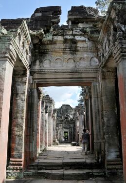 Exploring the Ancient Ruins of Angkor Wat in Siem Reap