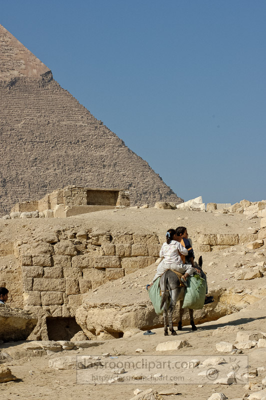 Riding-donkey-near-Pyramids-Giza-Egypt-Photo_5409.jpg