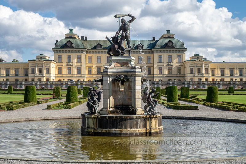 Hercules-fountain-at-Drottningholm-Palace-sweden-01678.jpg
