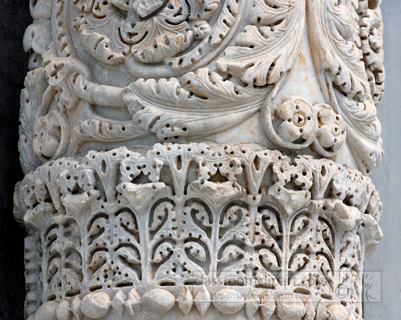 decorative-carvings-in-columns-pisa-italy-photo-1216L.jpg