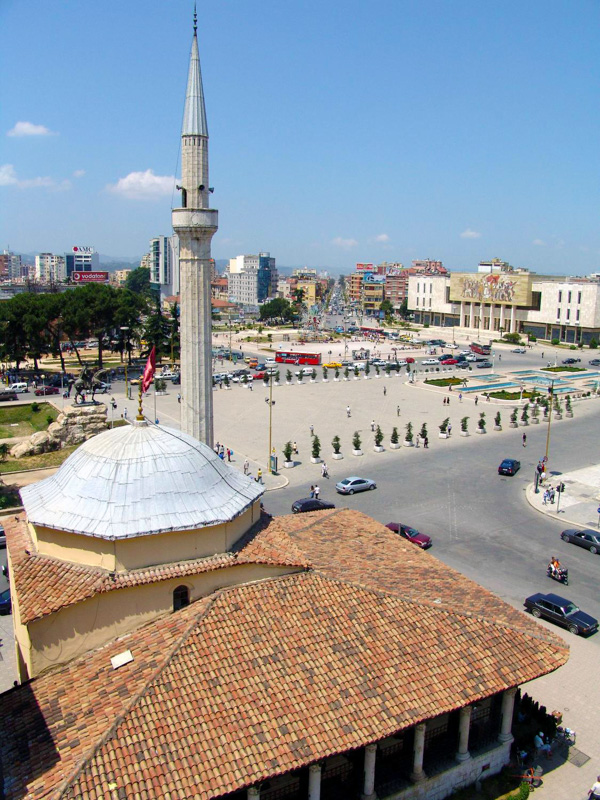 photo-skanderbeg-square-clock-tower-albania.jpg
