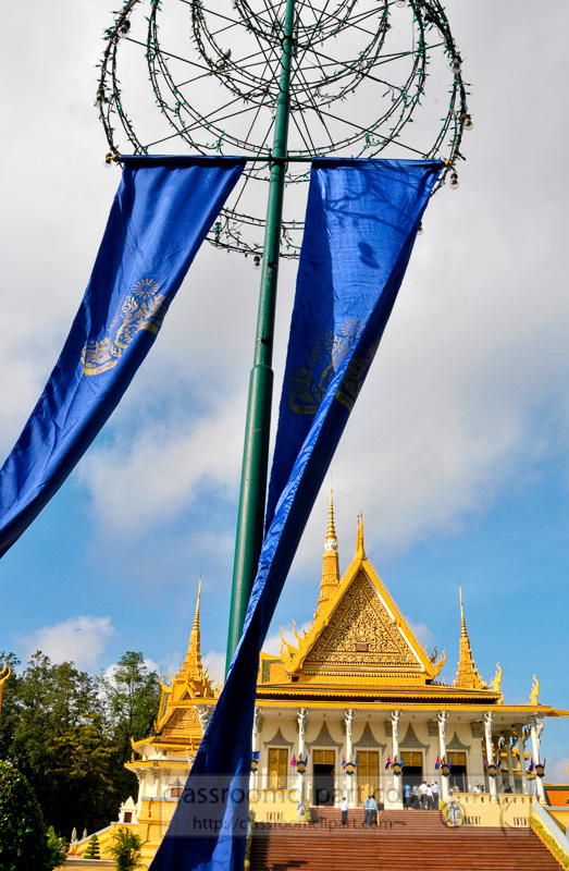Exterior-royal-palace-phnom-penh-cambodia-Photo-12.jpg