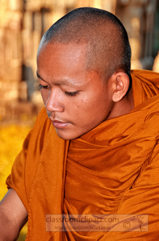 Photo-Buddist-Monk-at-Angor-Wat-Cambodia-51.jpg