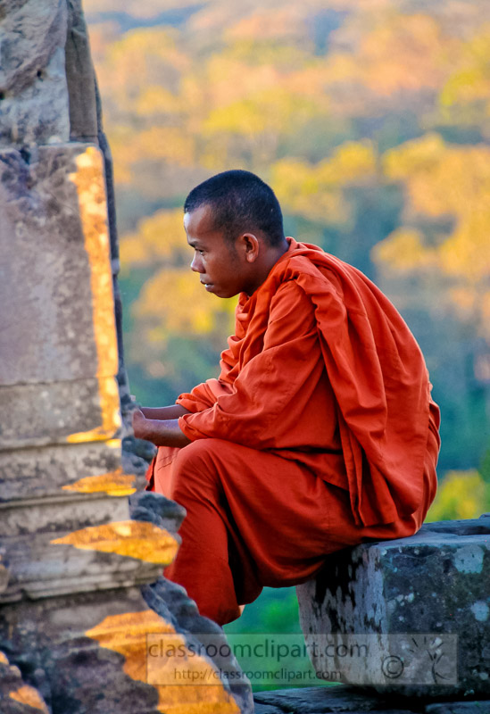 Photo-Buddist-Monk-at-Angor-Wat-Cambodia-53.jpg