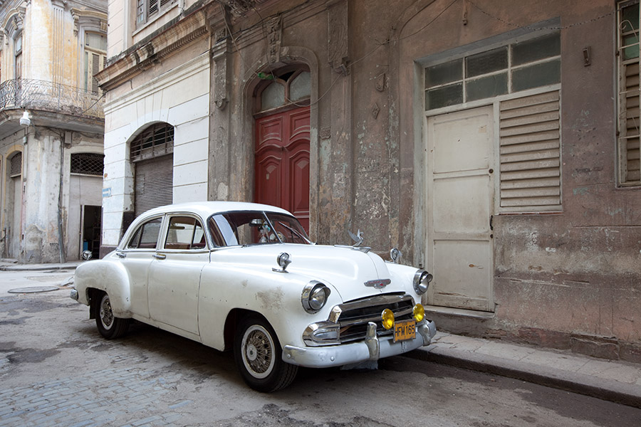 white-vintage-car-in-old-havana.jpg