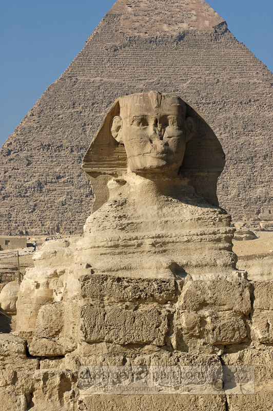 sphinx-with-pyramid-of-khu_5394.jpg