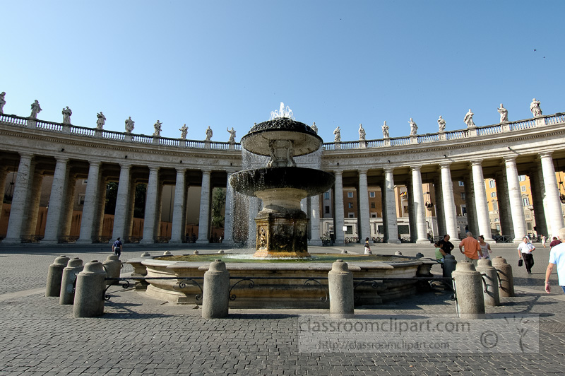 Colonnades-at-Piazza-San-Pietro-St-Peters-Basilica-photo_0620.jpg