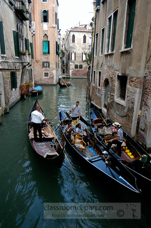 Traditional-Venice-gandola-ride-8422.jpg