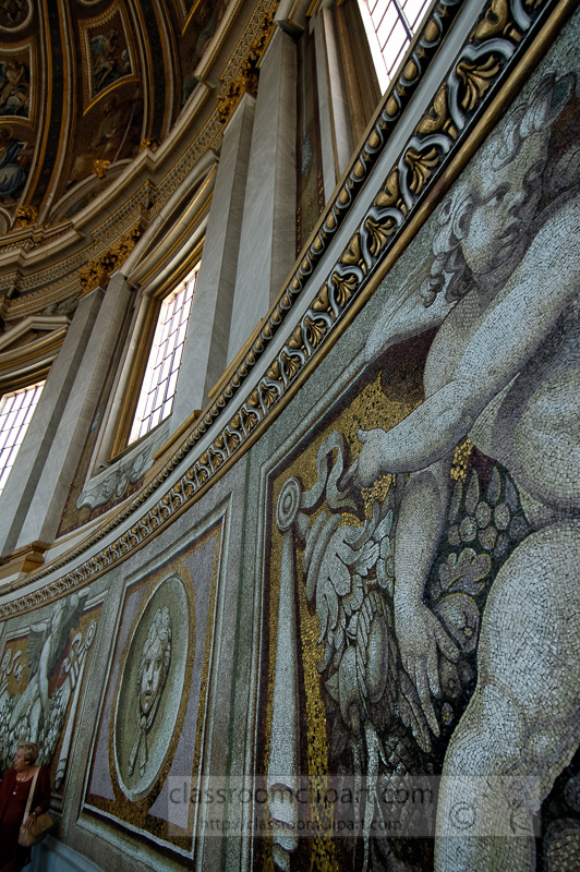 close-up-dome-interior-st-peters-basilica-photo_0945A.jpg