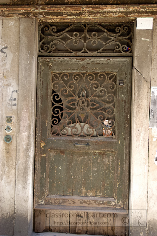 old-doorway-along-alley-in-Venice-Italy-8343.jpg